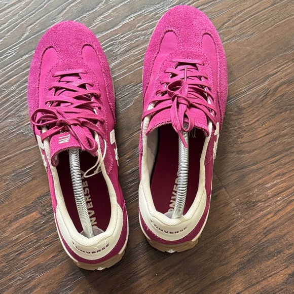 Like New Converse Women's Sneakers in Vibrant Violet & White - Picture 7 of 13